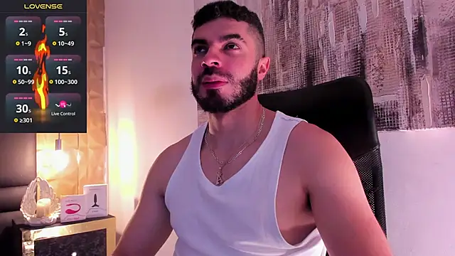 AxelThompson  online show from October 26, 1:46 pm