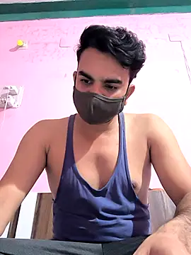 Snapshot of Riyansh_mehta chatting on October 15, 6:26 pm Riyansh mehta online show from October 15, 6:26 pm