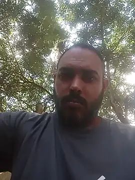 jfgustavo001 online show from March 24, 3:28 pm