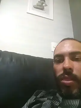 jfgustavo001 online show from March 26, 6:45 pm