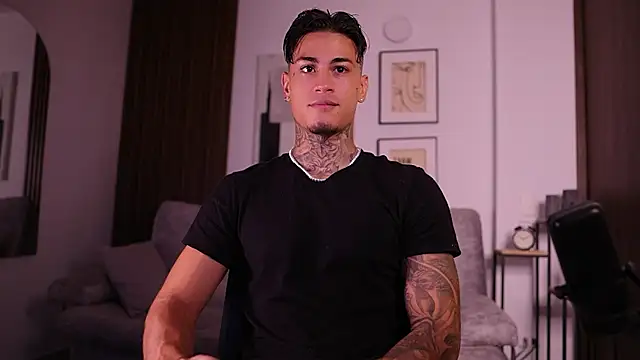 AxelVilla  online show from September 19, 8:08 pm