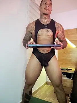 Snapshot of David_tatto1 chatting on September 26, 2:31 am David tatto1 online show from September 26, 2:31 am