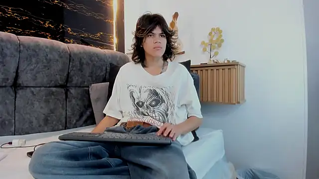 Diamond twink online show from March 14, 2:02 pm