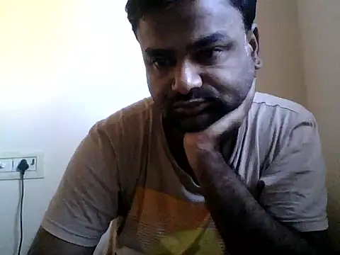 Snapshot of sree4143 chatting on October 6, 1:21 am sree4143 online show from October 6, 1:21 am