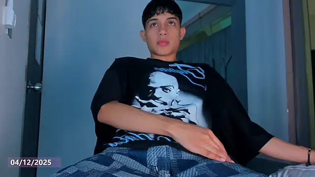 Sebax Young online show from December 4, 8:38 pm