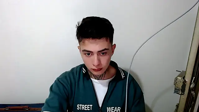 Snapshot of santii_ss chatting on October 14, 4:58 pm santii ss online show from October 14, 4:58 pm