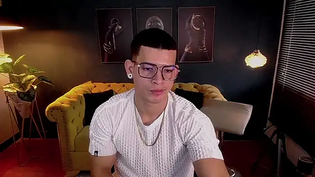 ethan rodgers online show from October 23, 7:39 pm