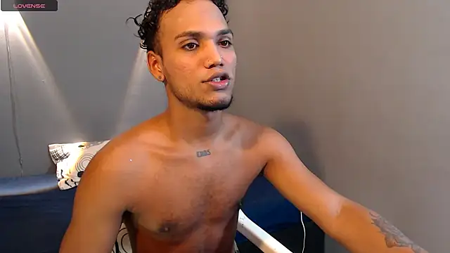 mateonick40 online show from April 1, 5:32 pm