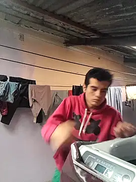 Snapshot of Ortiz3404 chatting on October 27, 6:43 pm Ortiz3404 online show from October 27, 6:43 pm