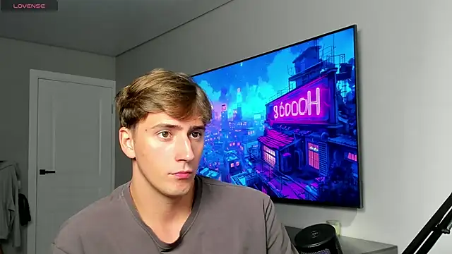 Snapshot of DaniHort chatting on September 16, 9:32 am DaniHort online show from September 16, 9:32 am