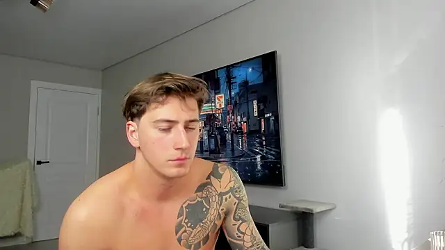 DaniHort online show from March 22, 8:30 am