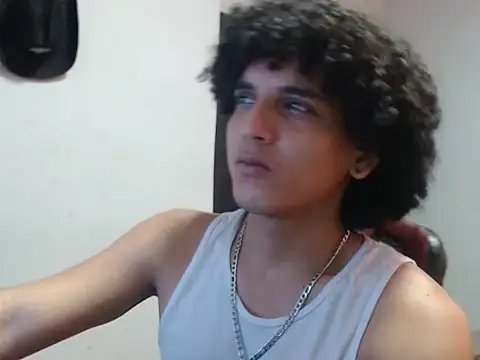 Xfire boy69 online show from October 17, 3:05 pm