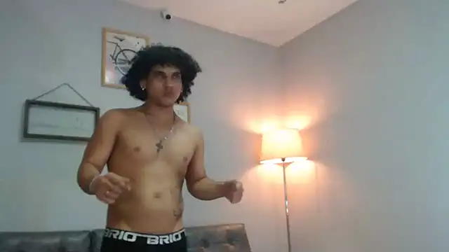 Xfire boy69 online show from October 27, 9:28 pm