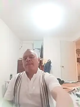 Snapshot of cuntico chatting on October 20, 5:22 am cuntico online show from October 20, 5:22 am