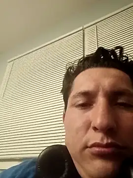 Snapshot of Zetaloco26 chatting on October 10, 7:13 am Zetaloco26 online show from October 10, 7:13 am
