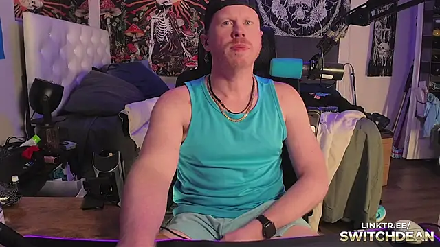 Snapshot of twunkdean chatting on October 23, 10:13 pm twunkdean online show from October 23, 10:13 pm