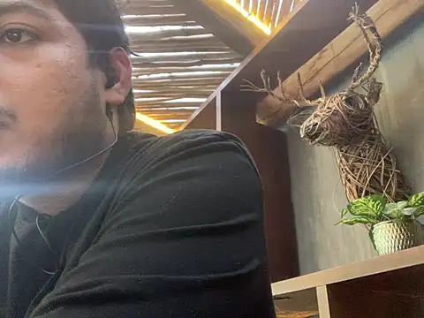 OsvaldOo8 online show from February 2, 10:51 pm