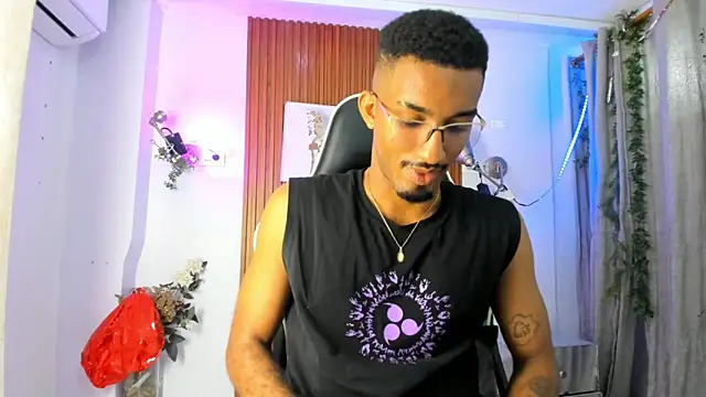 Snapshot of Darwin_mayo chatting on October 7, 5:17 pm Darwin mayo online show from October 7, 5:17 pm