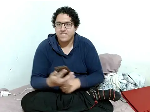 Snapshot of MeisanPaul chatting on October 7, 5:55 am MeisanPaul online show from October 7, 5:55 am