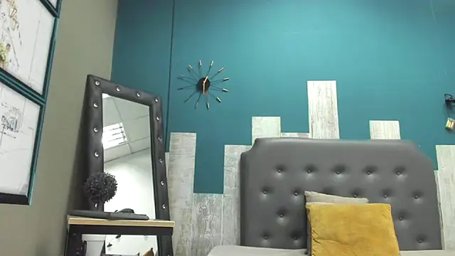 Ian1  online show from November 8, 12:30 pm