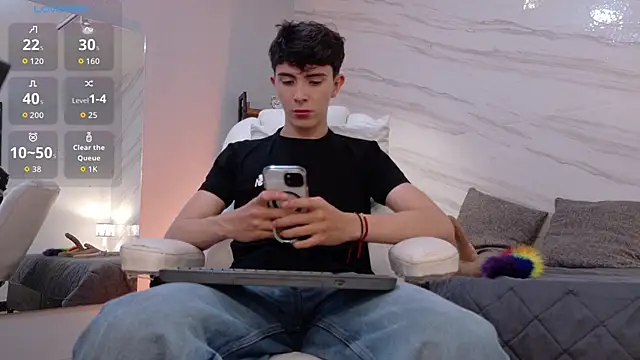 mathias saenz online show from March 21, 7:18 pm