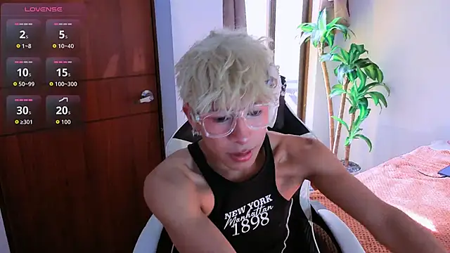 taichi bluy online show from November 3, 7:26 pm