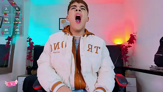 Lucass love online show from April 26, 2:03 pm