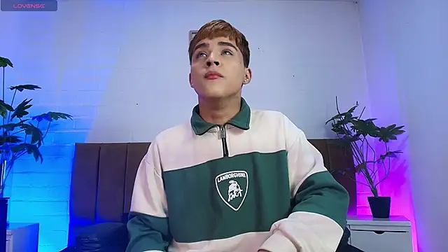 Lucass love online show from June 21, 1:50 pm