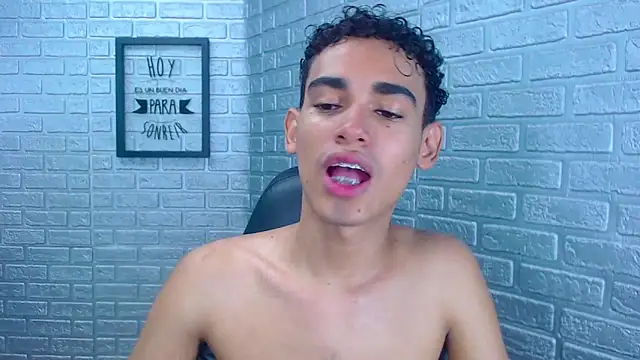 Blake Mils online show from April 6, 7:14 pm