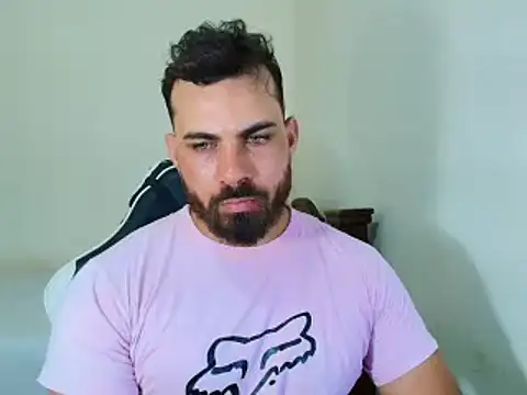 Snapshot of max_love255 chatting on October 31, 9:51 pm max love255 online show from October 31, 9:51 pm