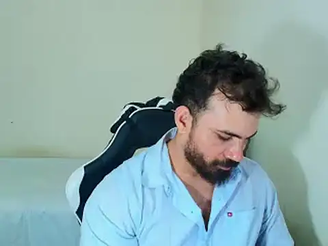 Snapshot of max_love255 chatting on October 22, 9:07 pm max love255 online show from October 22, 9:07 pm