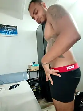 Snapshot of SanChacal5694 chatting on October 26, 11:40 pm SanChacal5694 online show from October 26, 11:40 pm