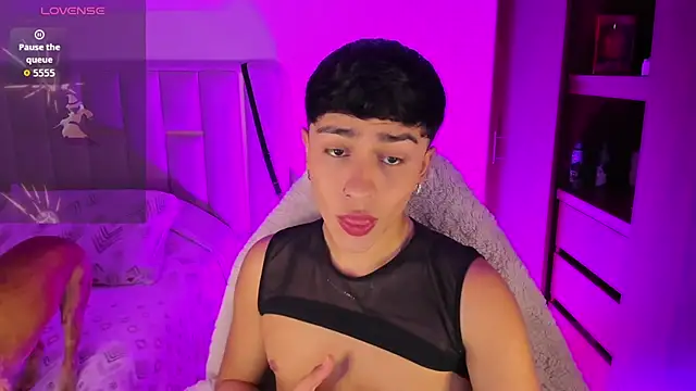 Matheewx m online show from March 8, 1:25 am