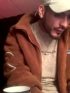 Snapshot of malek_xarx_ chatting on October 3, 3:44 am malek xarx online show from October 3, 3:44 am