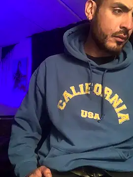 Snapshot of malek_xarx_ chatting on October 9, 2:38 am malek xarx online show from October 9, 2:38 am
