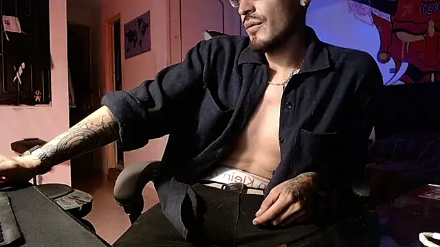 malek xarx  online show from March 12, 3:14 am