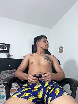 Luke Stone online show from May 17, 8:49 pm