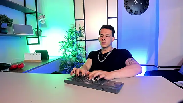 Dustin Sonne online show from May 19, 3:24 am