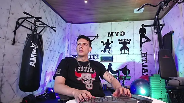 Dustin Sonne online show from May 15, 3:37 am