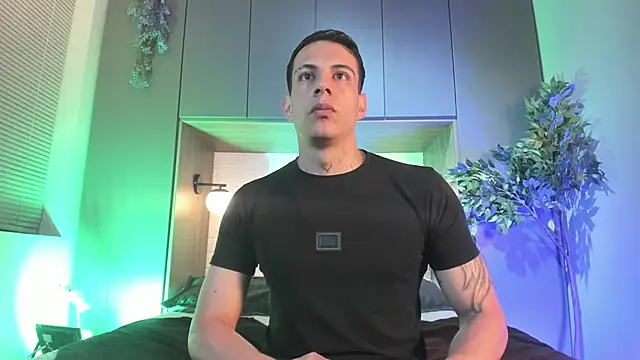 Dustin Sonne online show from April 27, 3:47 am