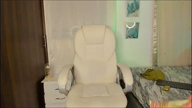 Snapshot of ThiagooJames chatting on October 10, 3:33 am ThiagooJames online show from October 10, 3:33 am