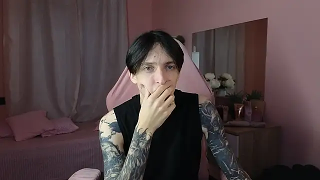 Snapshot of Martin_Jin chatting on October 16, 1:52 pm Martin Jin online show from October 16, 1:52 pm