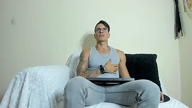 Alan Fire online show from October 12, 3:00 am