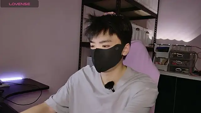 doggyman523 online show from November 3, 4:20 pm