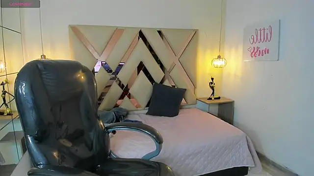 BenjaminBottonn online show from September 28, 7:45 pm