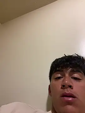 BadboyXXXMZ online show from May 6, 4:24 am