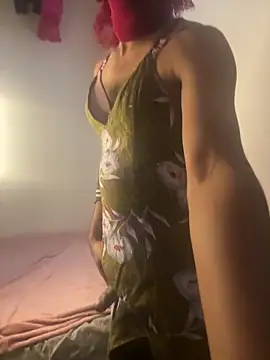 YourSlutBoySl online show from January 14, 11:37 am