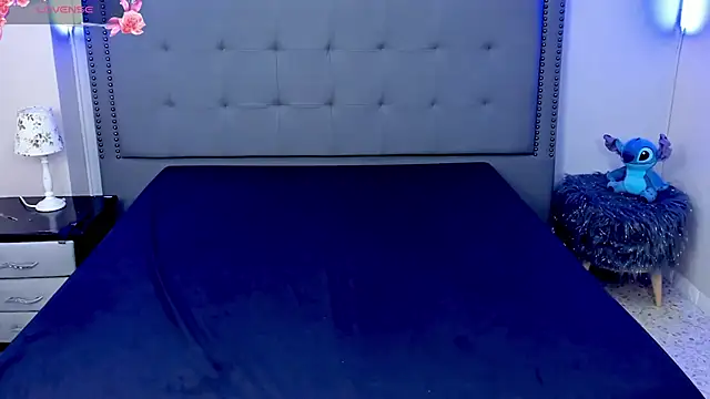 Snapshot of JoseLucian chatting on September 30, 9:29 pm JoseLucian online show from September 30, 9:29 pm