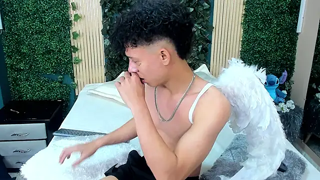 JoseLucian online show from October 27, 7:38 pm