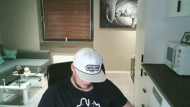 Snapshot of Dartanjanas13 chatting on October 15, 4:47 pm Dartanjanas13 online show from October 15, 4:47 pm